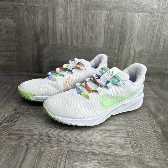 Nike Star Runner 4 Kids size 13 White Multicolored Lightweight Shoes - Picture 3 of 8